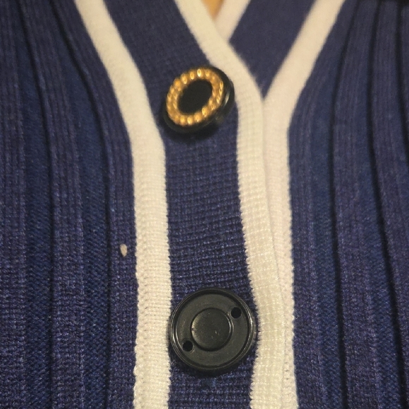 Chic Long Sleeve Navy Dress with White Trim - Picture 7 of 14